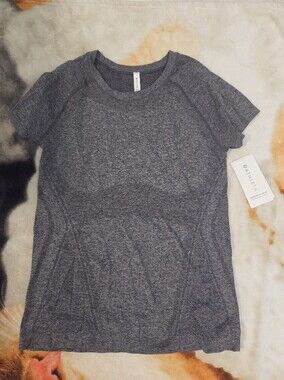 NWT Athleta Heather Charcoal Crew Neck Short Sleeve Tee